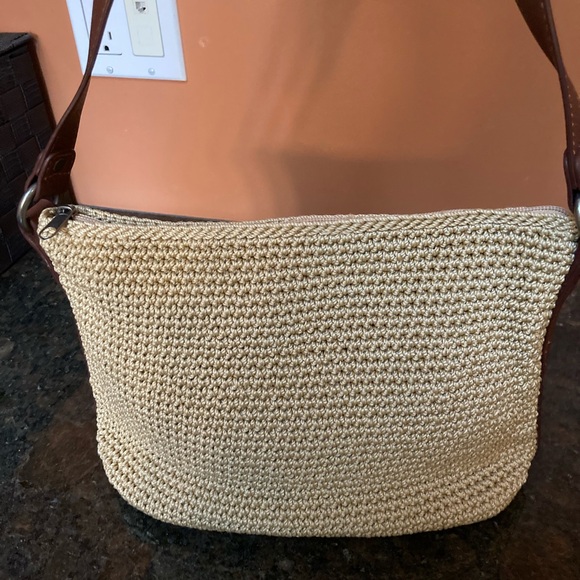 The Sak Shoulder Bag - Picture 2 of 7